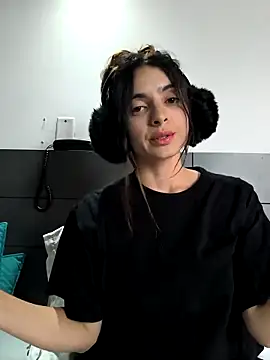 Sam Sara online show from February 2025 08:38:02 PM