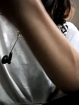 Sam Sara online show from February 2025 04:32:01 PM