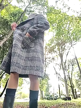 Sam Sara online show from December 2025 08:05:02 PM