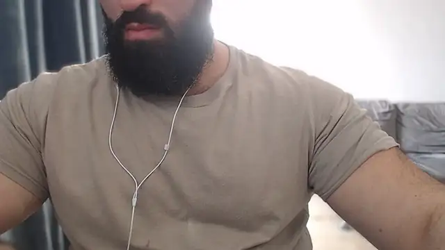 hugemachohandsome online show from November 2025 12:38:02 PM