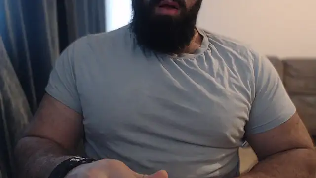 hugemachohandsome online show from November 2025 09:39:01 AM