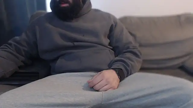 hugemachohandsome online show from January 2026 10:41:02 AM