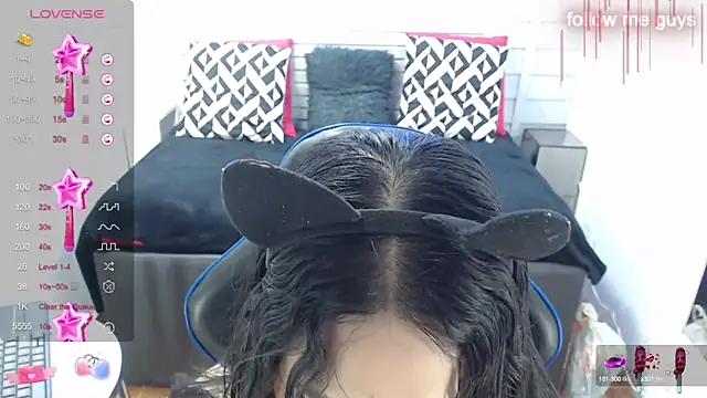 evelin zaens online show from February 2025 04:37:01 AM