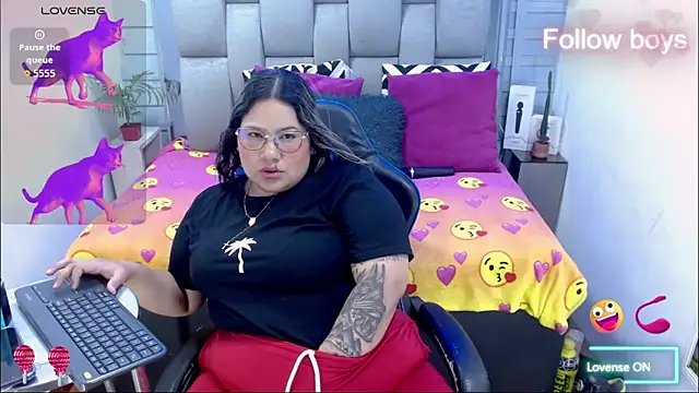 evelin zaens online show from February 2026 07:51:01 AM