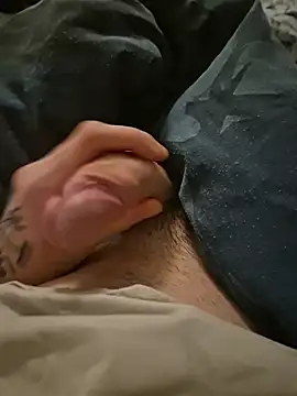 Snapshot of SexyGoldBoy22 chatting on February 2026 07:31:01 PM SexyGoldBoy22 online show from February 2026 07:31:01 PM