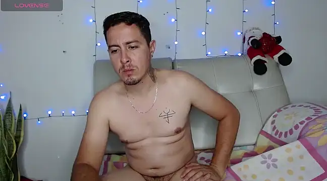 Snapshot of interracia1xx chatting on December 2024 04:18:01 AM interracia1xx online show from December 2024 04:18:01 AM