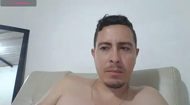 Snapshot of interracia1xx chatting on January 2025 07:37:01 PM interracia1xx online show from January 2025 07:37:01 PM