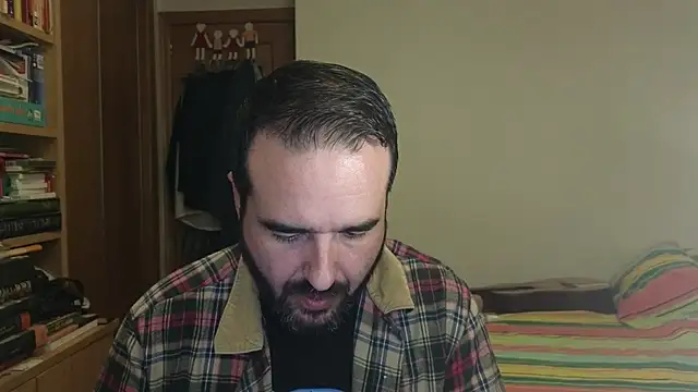 curiosillo83 online show from November 2025 03:33:02 PM