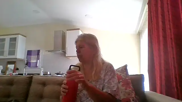 TrustfulVampire1 online show from April 2026 09:57:02 AM