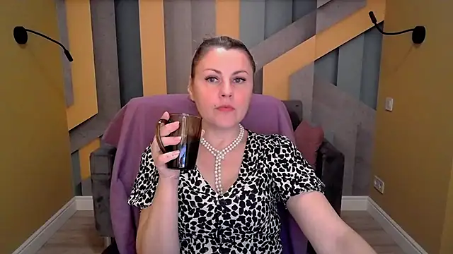 Candy Long online show from November 2025 06:24:01 AM