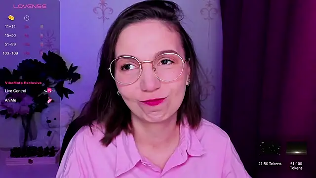 KindHazelHere  online show from February 2026 11:49:01 PM