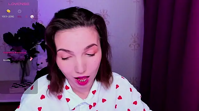 KindHazelHere  online show from April 2026 06:12:02 PM