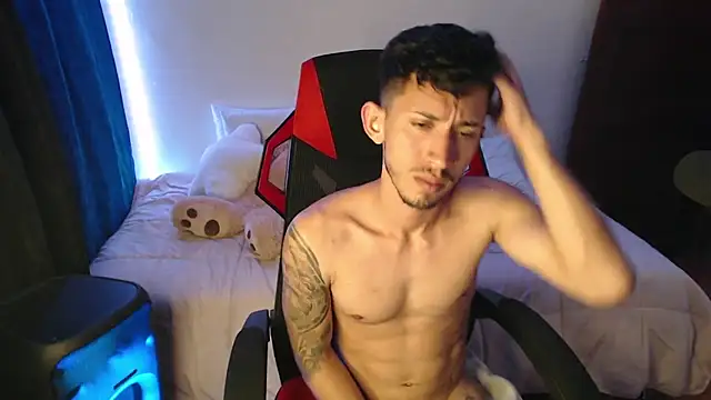 stevenSEX123 online show from December 2024 04:24:01 AM