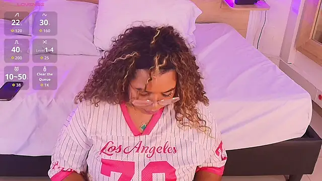  nickypurple  online show from November 2025 07:13:01 PM