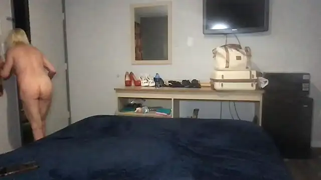 TiffaneyLove online show from February 2026 03:02:02 AM