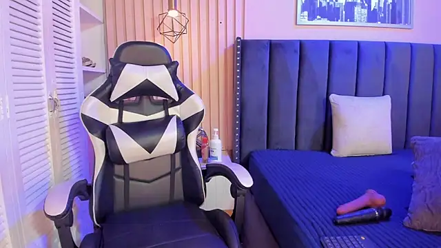 ashlye miller  online show from January 2026 04:26:01 AM