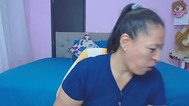 mature martina online show from January 2026 07:17:02 PM