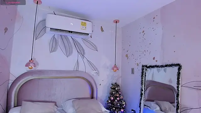 Snapshot of JESYSOZ23_ chatting on January 2025 03:33:01 AM JESYSOZ23 online show from January 2025 03:33:01 AM