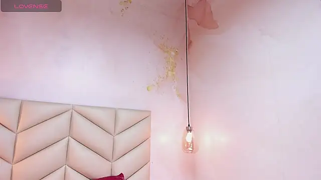 Snapshot of JESYSOZ23_ chatting on September 2025 06:35:02 PM JESYSOZ23 online show from September 2025 06:35:02 PM