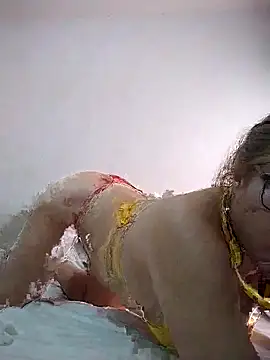 Snapshot of luli222 chatting on December 2025 07:44:01 PM luli222 online show from December 2025 07:44:01 PM