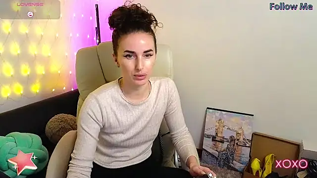 xx adrihanna xx online show from January 2025 04:19:02 PM