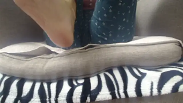 Snapshot of Web_Lady chatting on November 2025 06:52:02 PM Web Lady online show from November 2025 06:52:02 PM