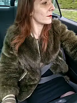 Snapshot of Ladykimberly_XOXO chatting on December 2024 03:32:01 PM Ladykimberly XOXO online show from December 2024 03:32:01 PM