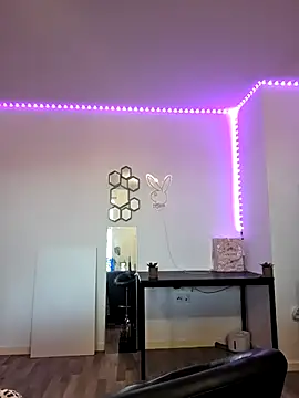 Snapshot of Ladykimberly_XOXO chatting on October 2025 07:05:02 AM Ladykimberly XOXO online show from October 2025 07:05:02 AM