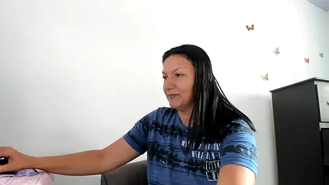 Snapshot of Angelblue_ chatting on January 2025 02:02:02 PM Angelblue online show from January 2025 02:02:02 PM