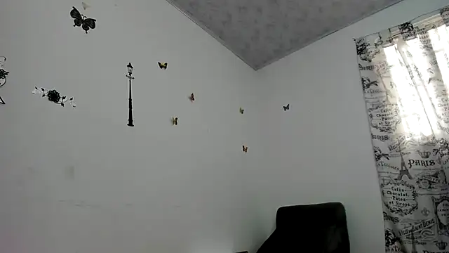 Snapshot of Angelblue_ chatting on February 2025 02:37:01 PM Angelblue online show from February 2025 02:37:01 PM