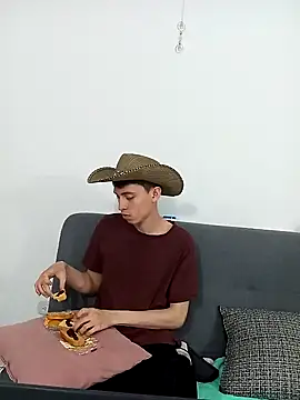 Snapshot of Norehg chatting on February 2025 06:33:01 AM Norehg online show from February 2025 06:33:01 AM