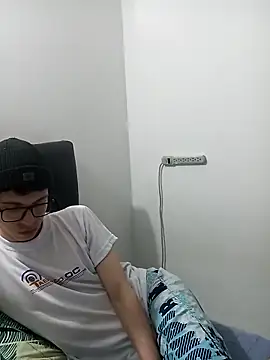 Snapshot of Norehg chatting on March 2025 12:04:02 AM Norehg online show from March 2025 12:04:02 AM