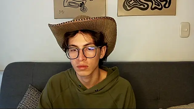 Snapshot of Norehg chatting on October 2025 08:50:01 PM Norehg online show from October 2025 08:50:01 PM