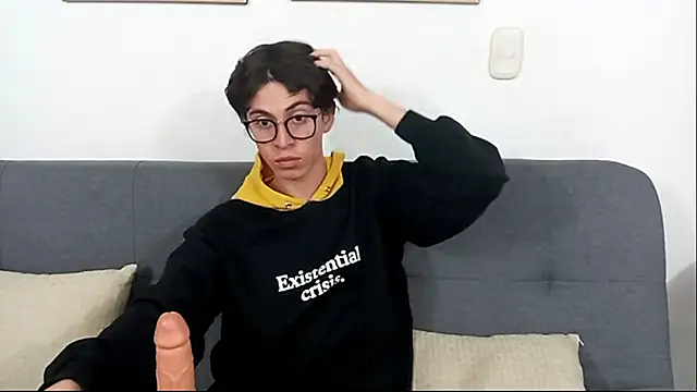 Snapshot of Norehg chatting on October 2025 08:24:02 AM Norehg online show from October 2025 08:24:02 AM