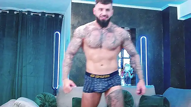 masterkingofmusclee online show from December 2024 10:06:02 AM