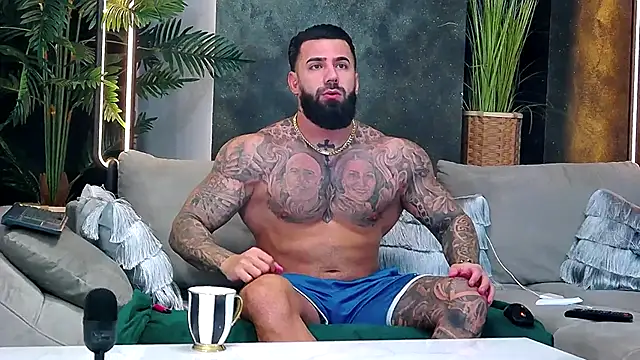 masterkingofmusclee online show from November 2025 09:50:01 PM