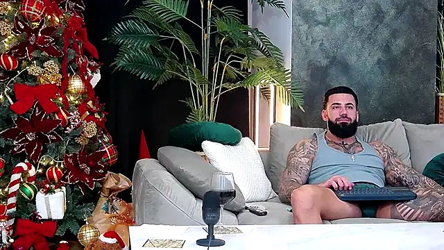 masterkingofmusclee online show from December 2025 09:54:01 PM