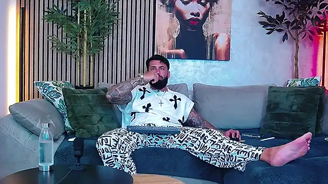 masterkingofmusclee online show from May 2026 09:34:01 PM