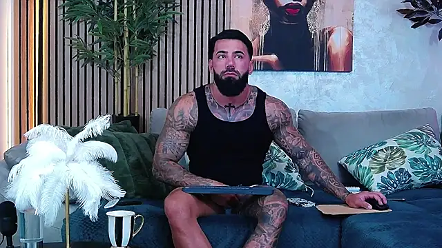 Snapshot of masterkingofmusclee chatting on July 2026 07:54:02 AM masterkingofmusclee online show from July 2026 07:54:02 AM