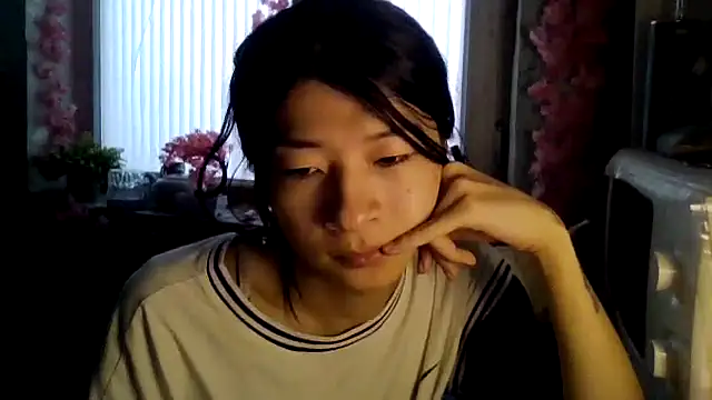 Snapshot of CarlyJoy chatting on October 2025 12:47:02 PM CarlyJoy online show from October 2025 12:47:02 PM