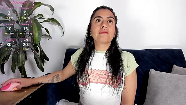 im amber online show from October 2025 01:51:02 PM