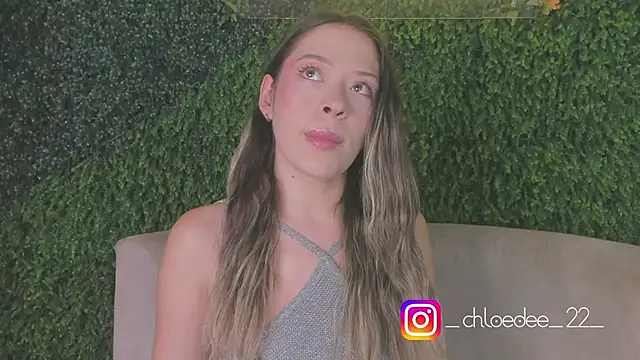 Snapshot of chloe_d chatting on September 2025 12:05:02 PM chloe d online show from September 2025 12:05:02 PM