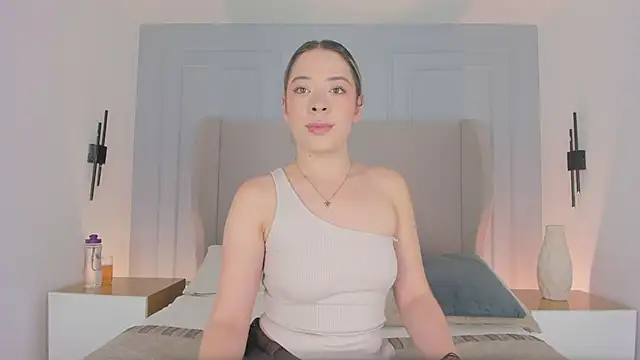 chloe d online show from May 2026 01:07:02 PM