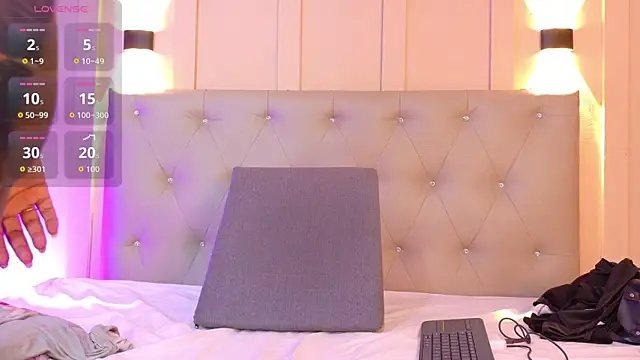 Snapshot of sofiaa_ebony chatting on December 2025 07:31:01 PM sofiaa ebony online show from December 2025 07:31:01 PM