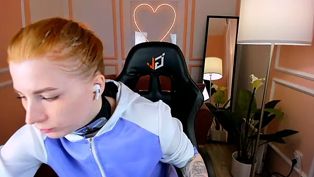 Mira  Blush online show from February 2025 08:40:01 PM