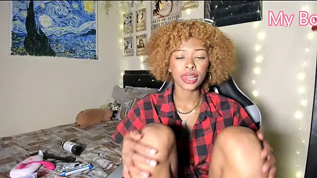 Snapshot of Cristal_Jonas@xh chatting on February 2025 07:10:01 AM Cristal Jonasxh online show from February 2025 07:10:01 AM