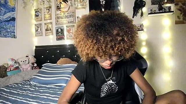 Snapshot of Cristal_Jonas@xh chatting on November 2025 04:37:01 AM Cristal Jonasxh online show from November 2025 04:37:01 AM