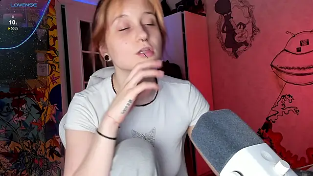 Sunny Mouse  online show from February 2025 03:27:01 PM