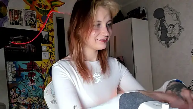 Sunny Mouse  online show from March 2025 05:00:02 PM