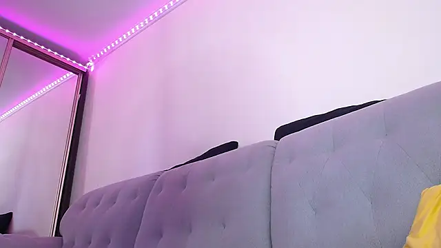 KathrineBerry online show from October 2025 01:35:01 AM